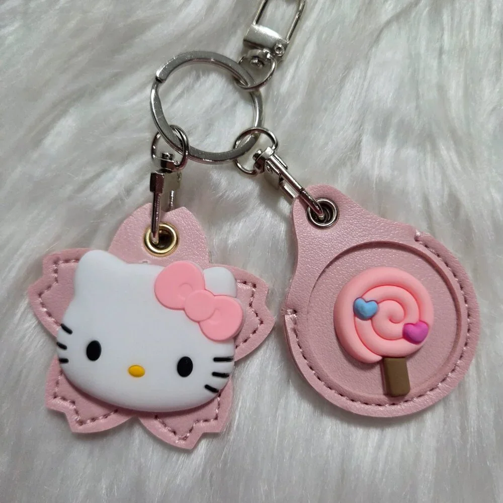 Hello Kitty Keychain - Picture 4 of 5